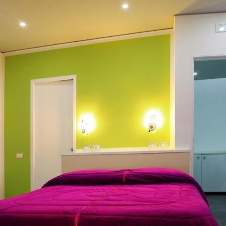 The Fresh Glamour Accommodation Neapol Pokoj fotografie
